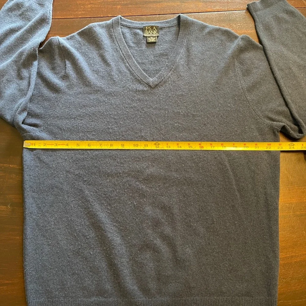 Jos A Bank Travelers Collection Mens XL Blue 100% Cashmere V-Neck Sweater F15